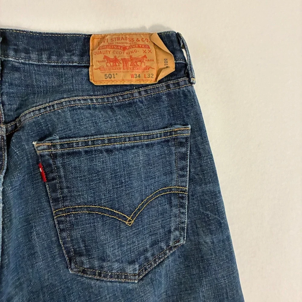 Vtg Y2K Levi's 501 Jeans Men's 34x32 Blue Denim Button Fly Straight Fit Preppy